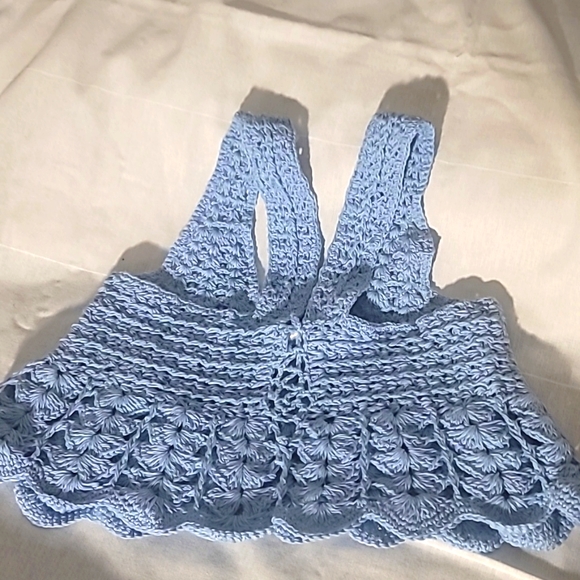 Crochet crop top/ Hand-made - Picture 2 of 3